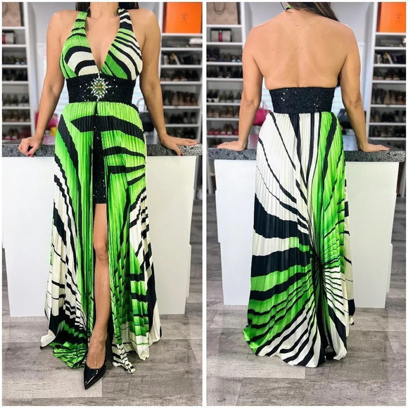 NWT Karishma Green Black Halter Formal Gown $150 - Picture 1 of 12